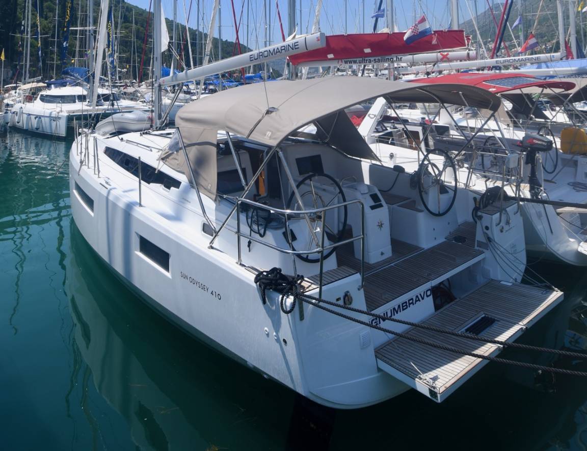 12 M² Casa Flotante ∙ 2 Habitaciones ∙ 4 Huéspedes - Dubrovnik