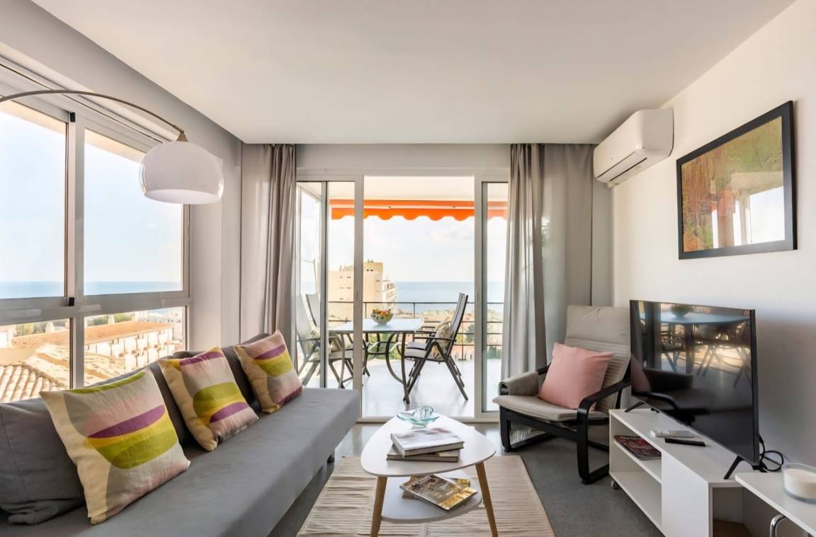 80 M² Appartement ∙ 2 Slaapkamers ∙ 4 Gasten - Torremolinos