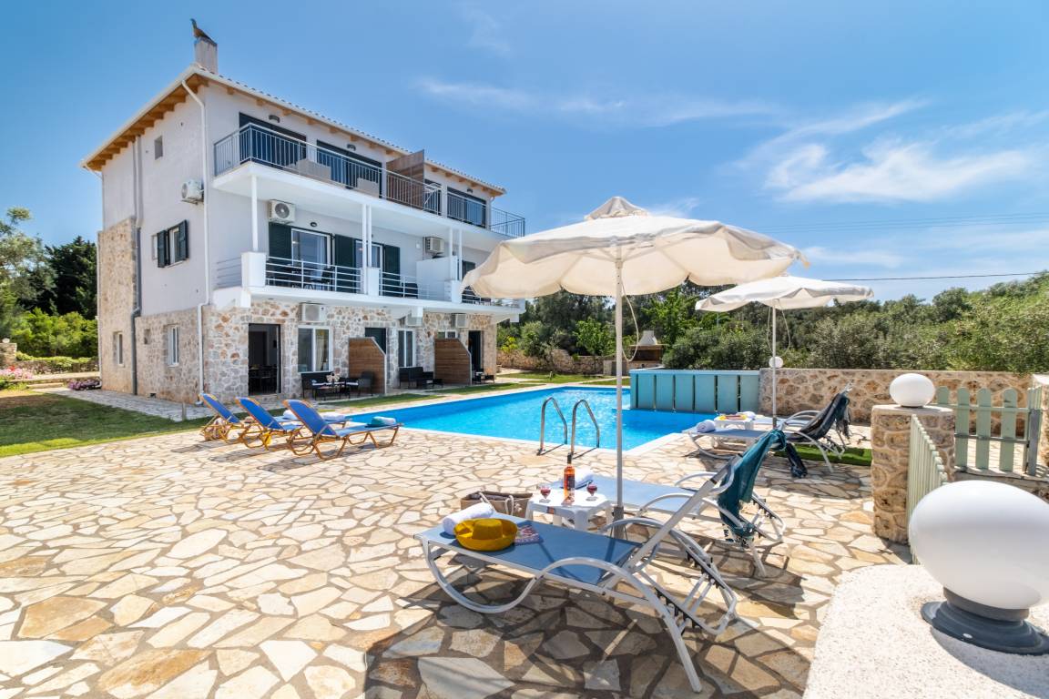 75 M² Apartment ∙ 2 Bedrooms ∙ 5 Guests - Lefkada