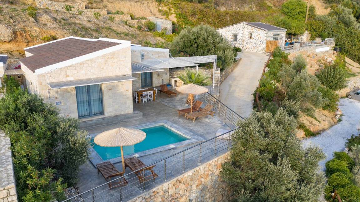85 M² Apartamento ∙ 2 Habitaciones ∙ 5 Huéspedes - Plakias