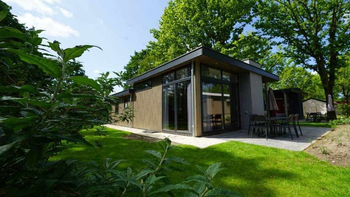 85 M² House ∙ 3 Bedrooms ∙ 6 Guests - Tilburg