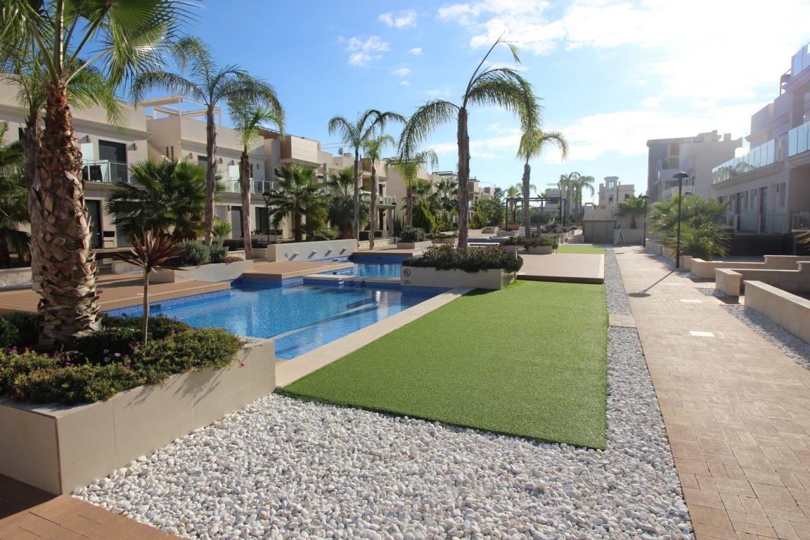 75 M² Apartment ∙ 2 Bedrooms ∙ 4 Guests - La Zenia