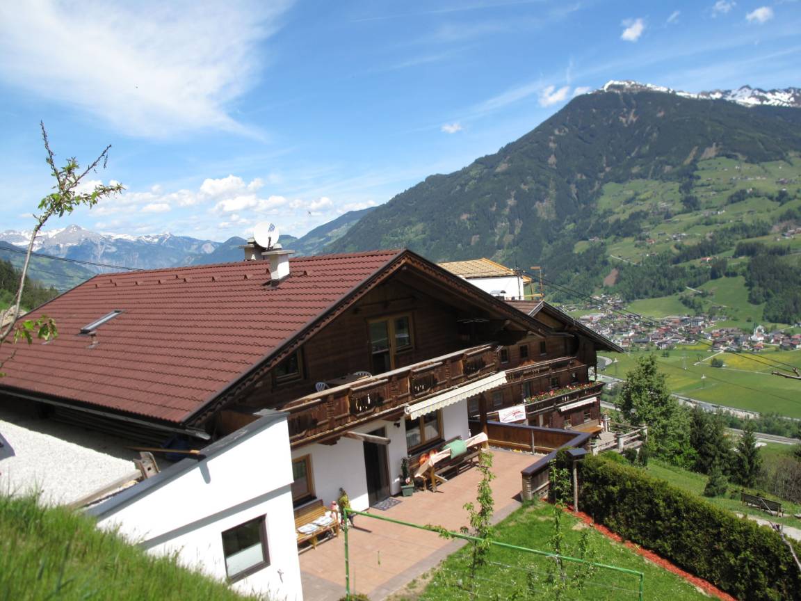 70 M² Appartement ∙ 3 Slaapkamers ∙ 8 Gasten - Kaltenbach