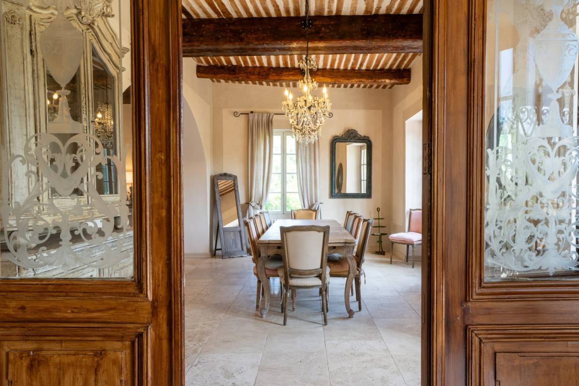 500 M² Casa Vacanza ∙ 8 Camere Da Letto ∙ 16 Ospiti - Velaux