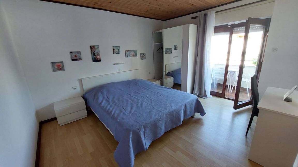 56 M² Apartment ∙ 2 Bedrooms ∙ 4 Guests - Rab