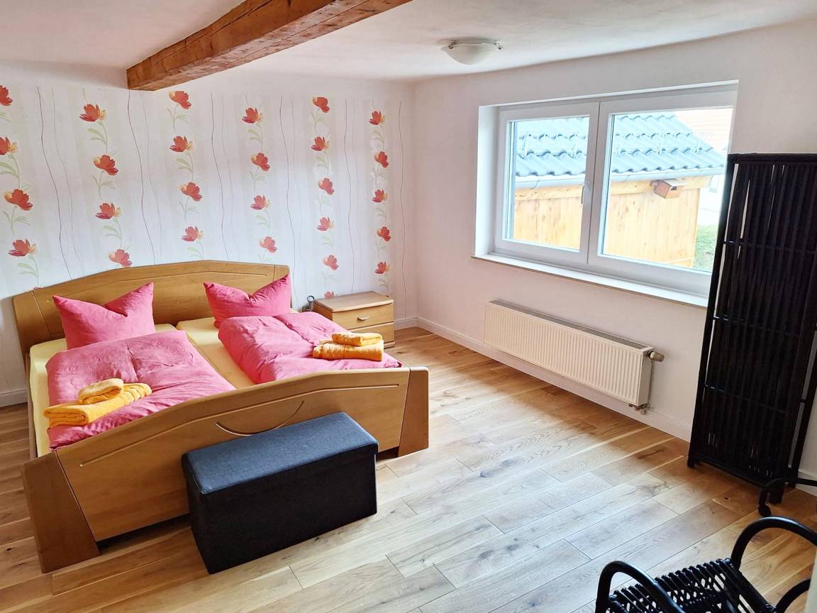 Ferienwohnung ∙ 1 Schlafzimmer ∙ 3 Gäste - Bad Langensalza