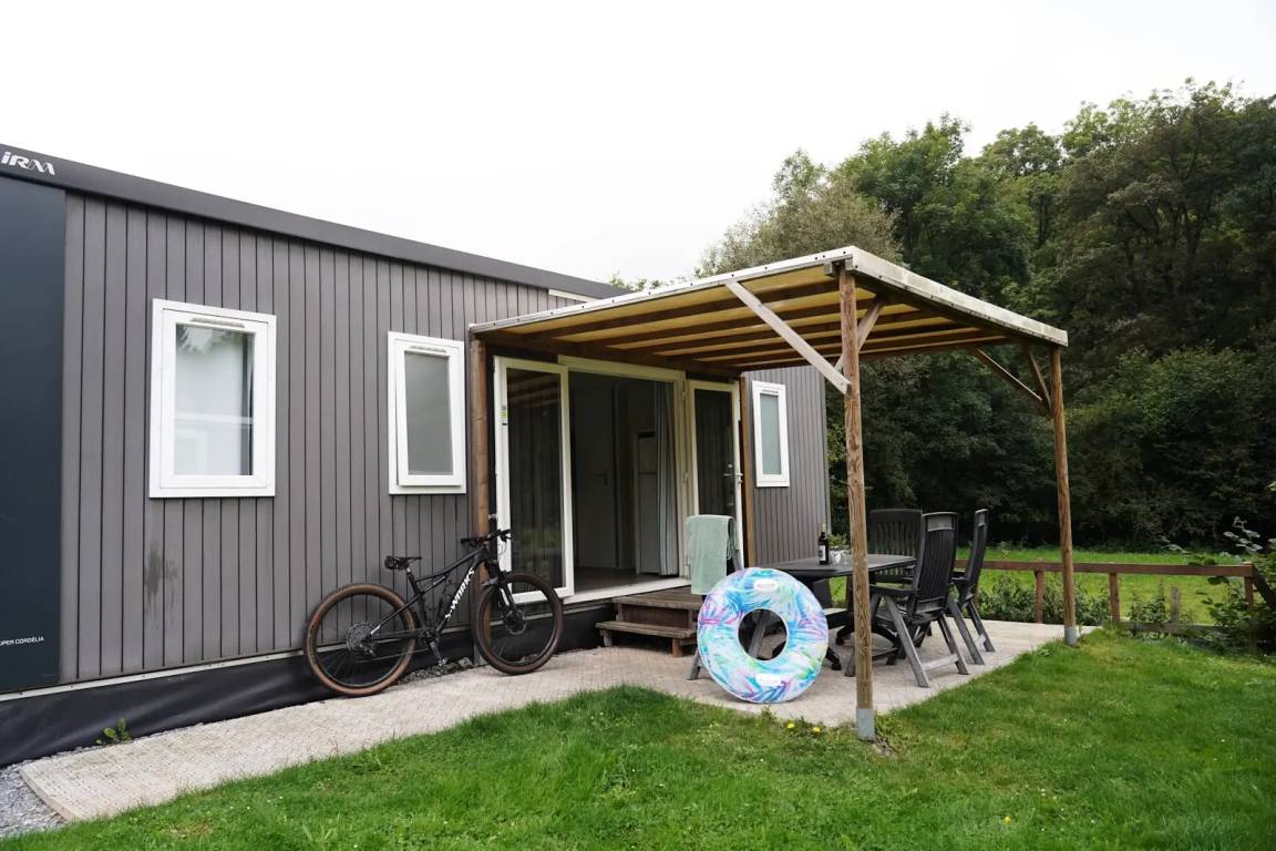 Caravan ∙ 3 Slaapkamers ∙ 6 Gasten - Limburg