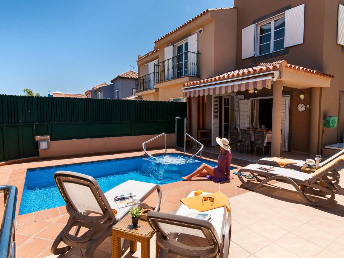 Villa ∙ 4 Bedrooms ∙ 8 Guests - Maspalomas