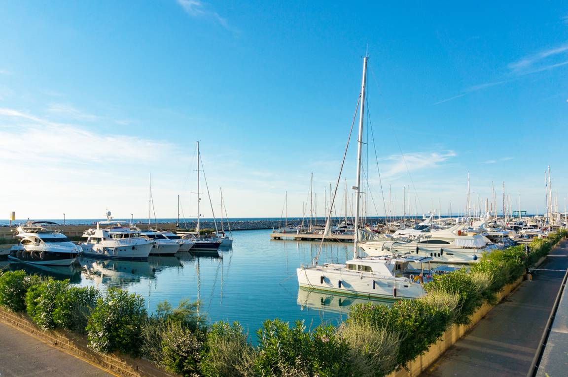 Casa Flotante ∙ 1 Habitación ∙ 2 Huéspedes - San Vincenzo