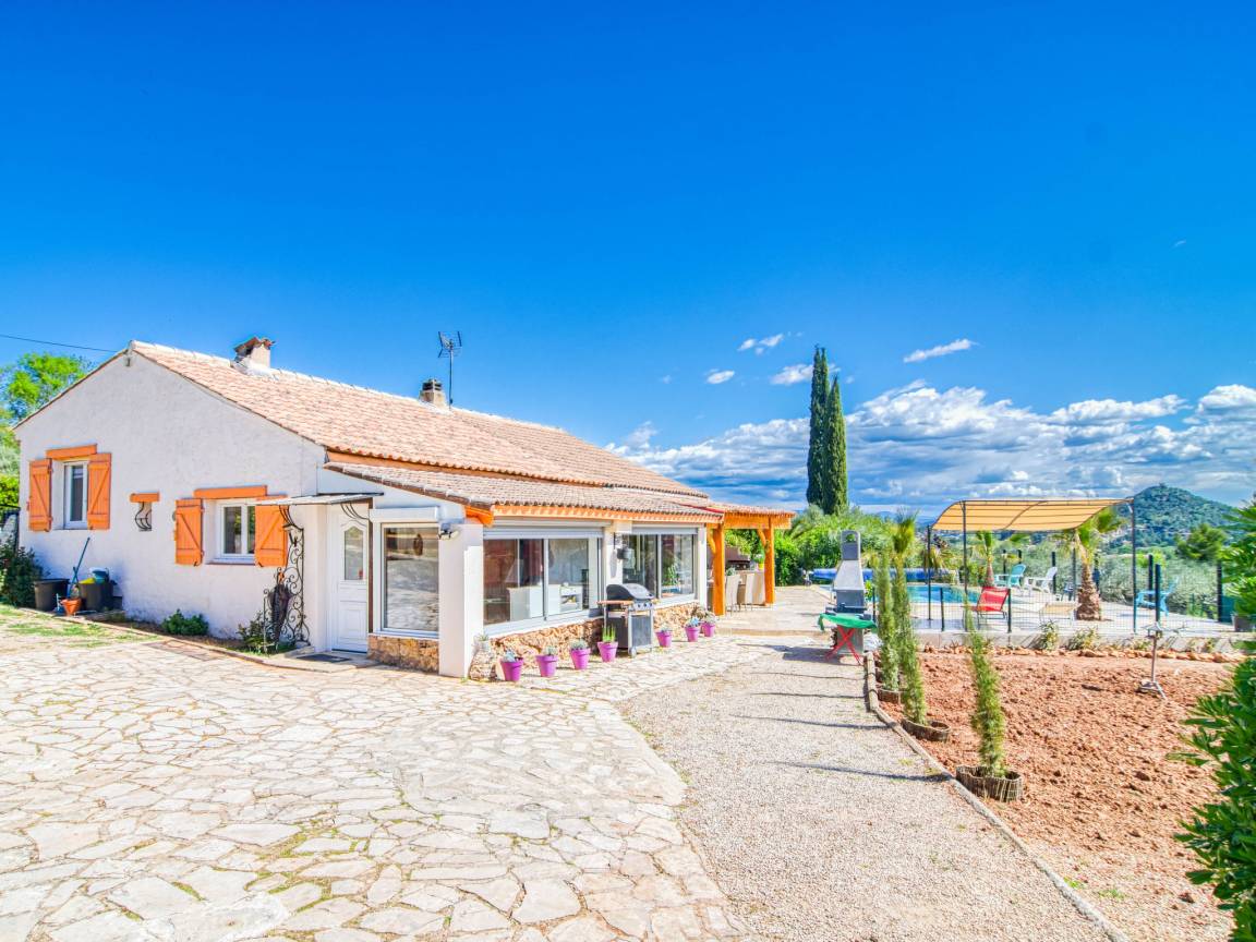 140 M² Huis ∙ 3 Slaapkamers ∙ 8 Gasten - Vidauban