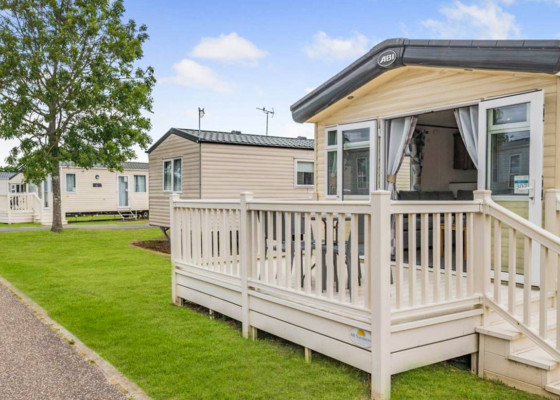 Caravan ∙ 2 Bedrooms ∙ 6 Guests - Great Yarmouth