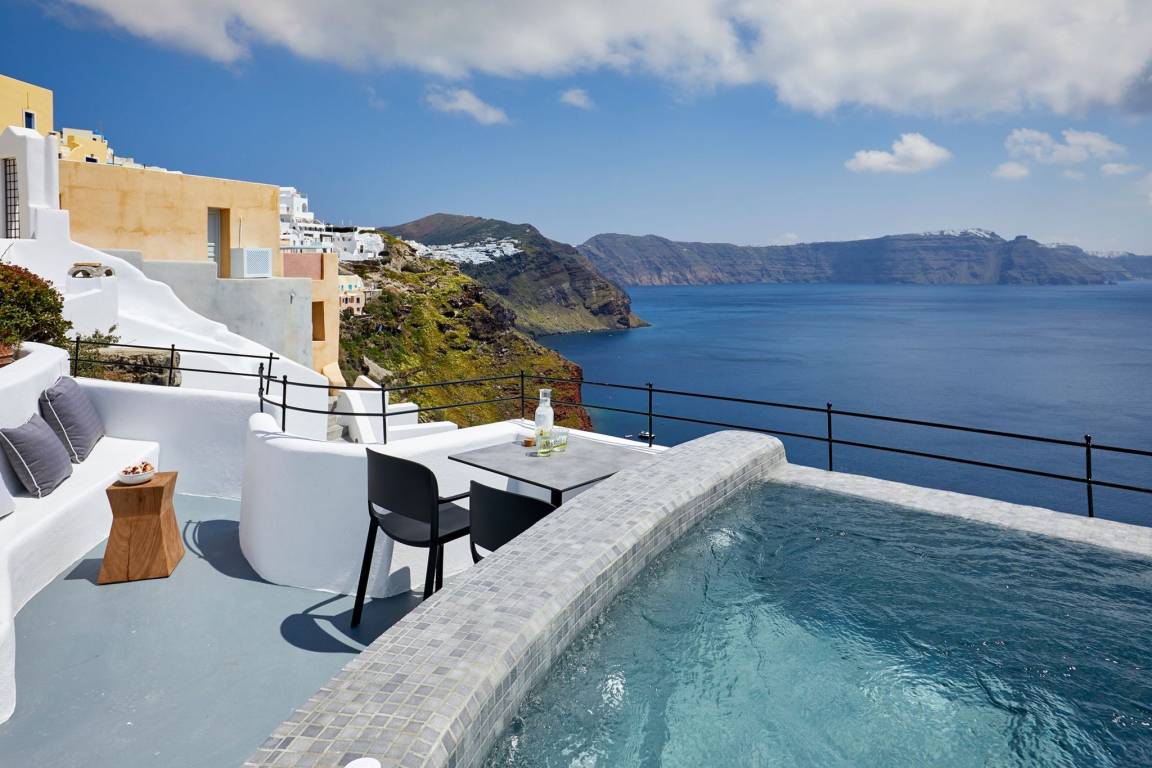 Villa ∙ 1 Bedroom ∙ 4 Guests - Oia