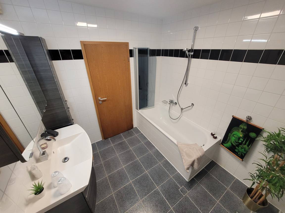 80 m² Ferienwohnung ∙ 1 Schlafzimmer ∙ 3 Gäste – Bild 25