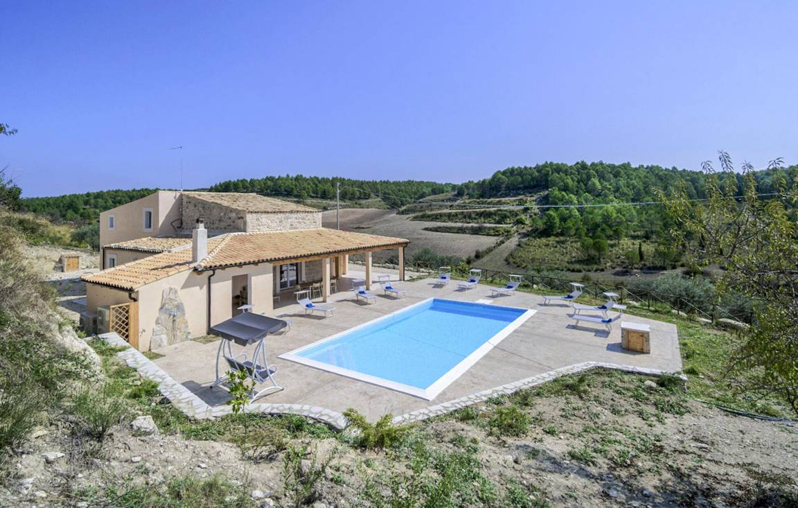 200 M² Casa Vacanza ∙ 6 Camere Da Letto ∙ 15 Ospiti - Vittoria