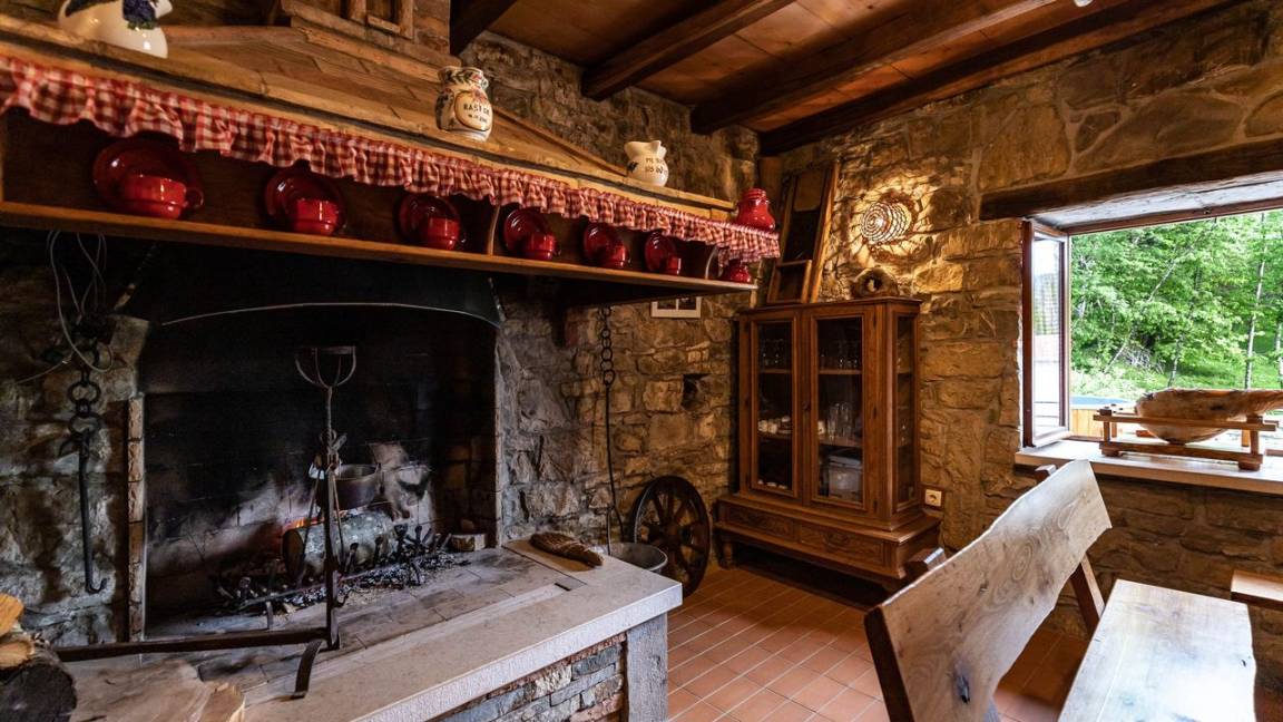 106 M² House ∙ 4 Bedrooms ∙ 9 Guests - Istria