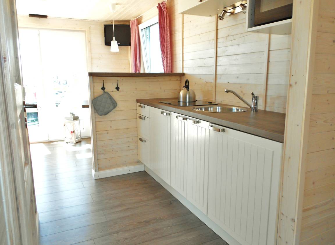 26 m² Hausboot ∙ 1 Schlafzimmer ∙ 2 Gäste – Bild 5