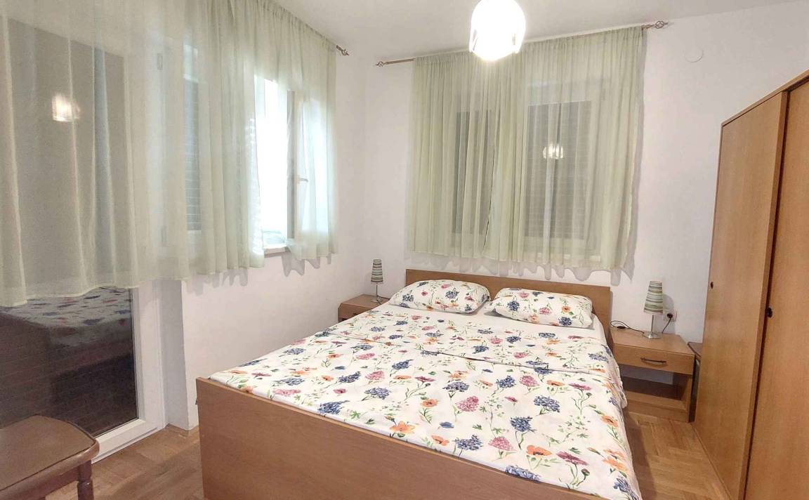 64 M² Apartment ∙ 2 Bedrooms ∙ 6 Guests - Portorož