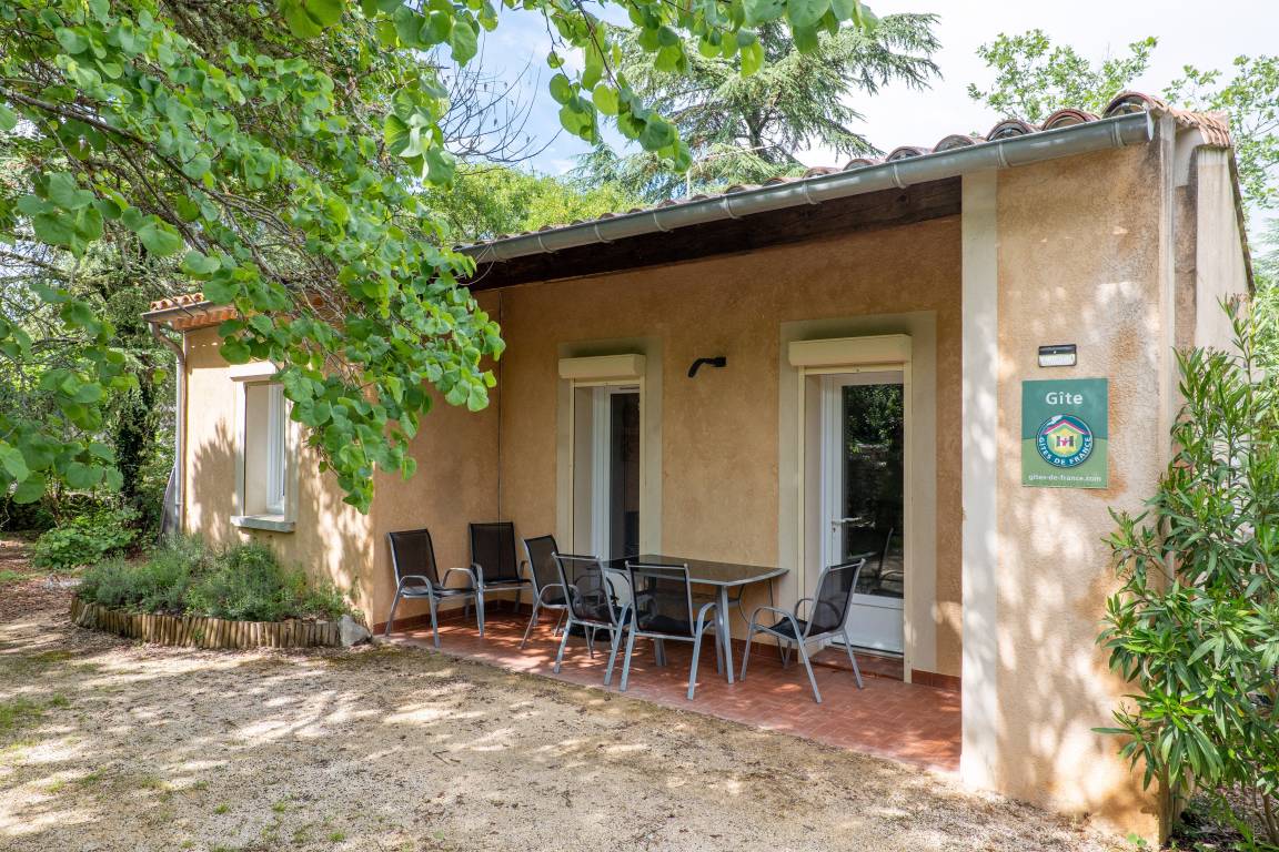 48 M² Huis ∙ 2 Slaapkamers ∙ 4 Gasten - Saint-Alban-Auriolles