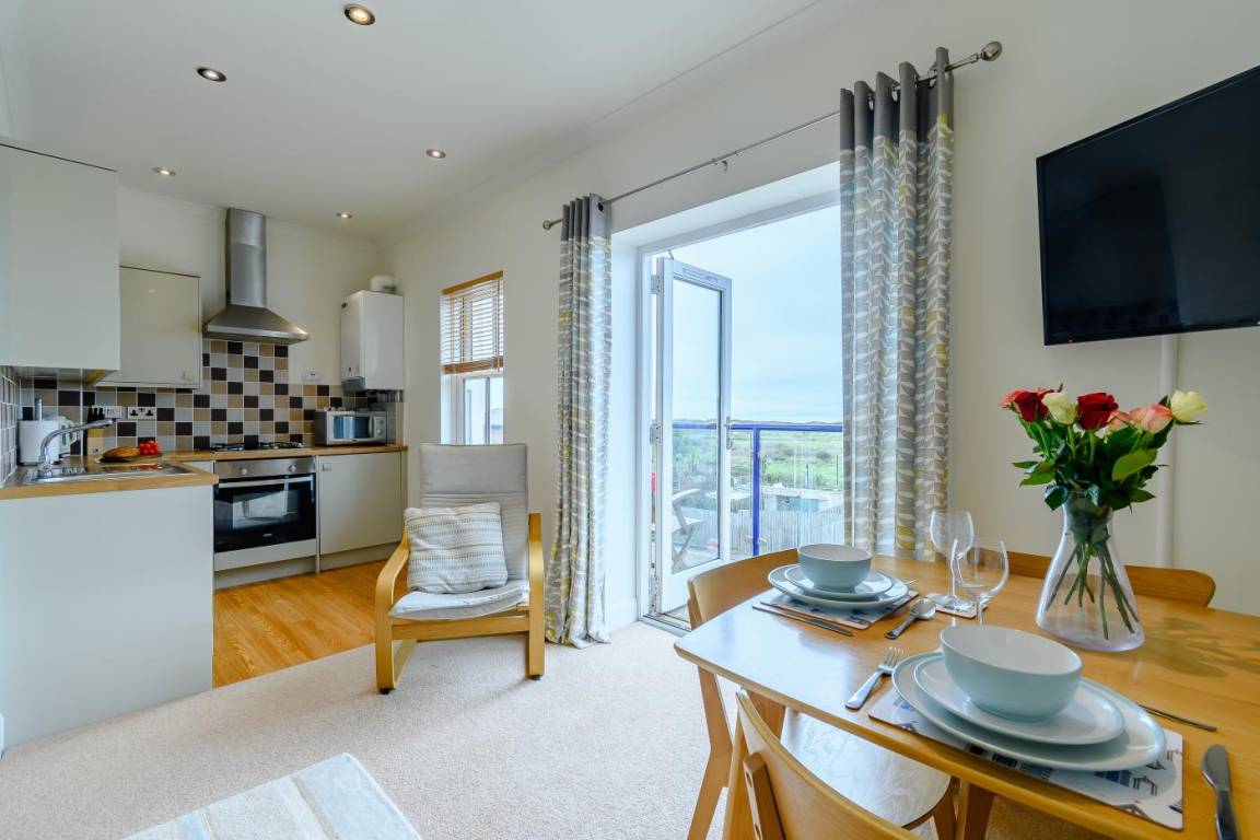 Apartment ∙ 2 Bedrooms ∙ 4 Guests - Tenby