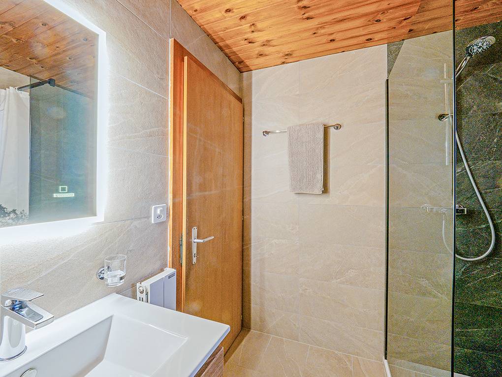 135 m² Ferienhaus ∙ 5 Schlafzimmer ∙ 16 Gäste – Bild 22