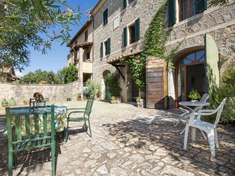 200 M² Villa ∙ 3 Bedrooms ∙ 6 Guests