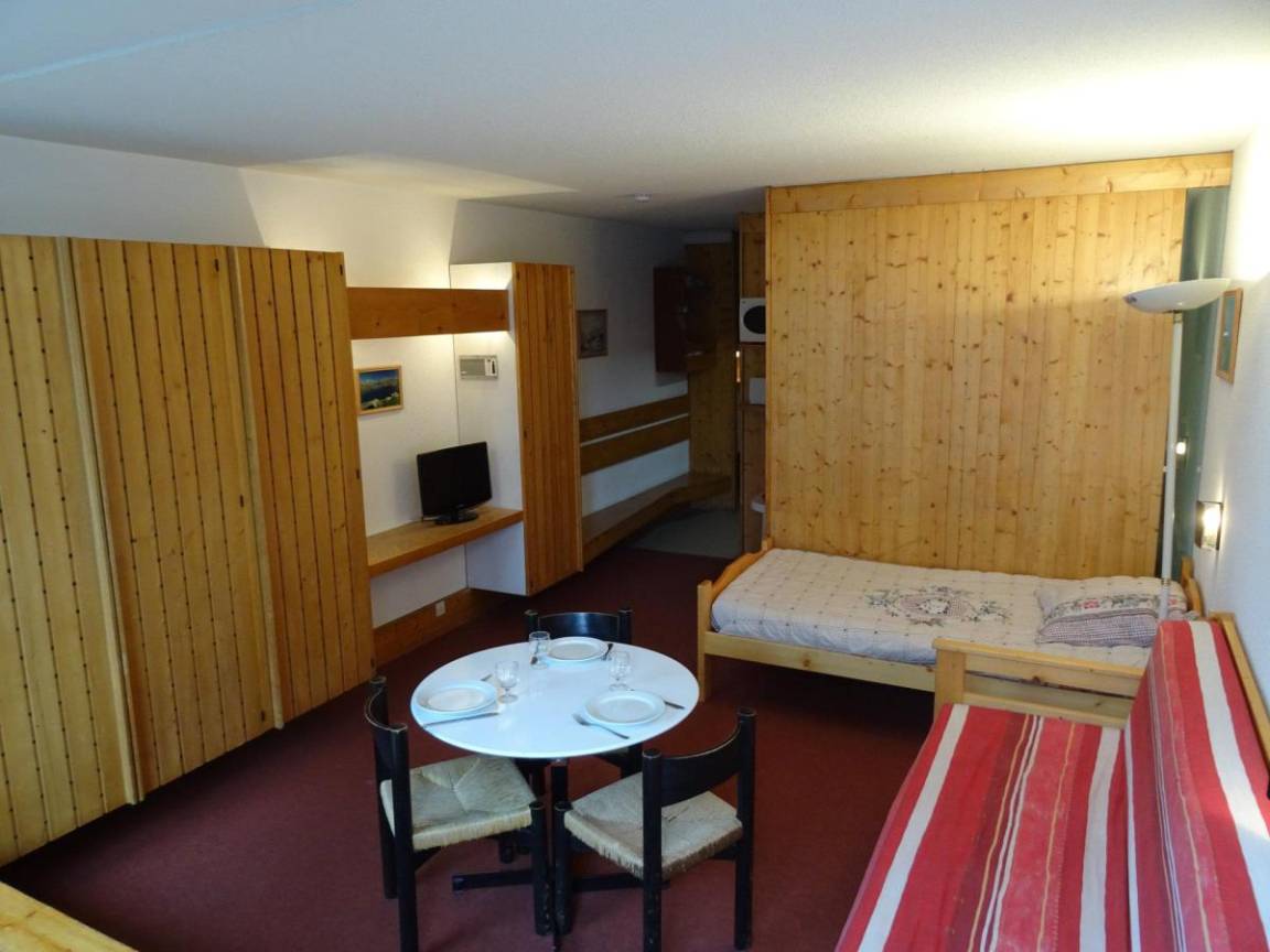 30 m&sup2; Studio 1 Schlafzimmer 3 G&auml;ste
