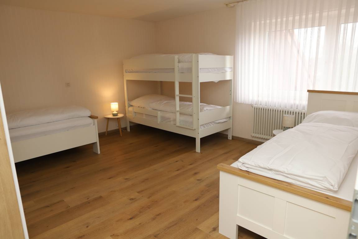 300 m² Ferienhaus ∙ 7 Schlafzimmer ∙ 20 Gäste – Bild 20