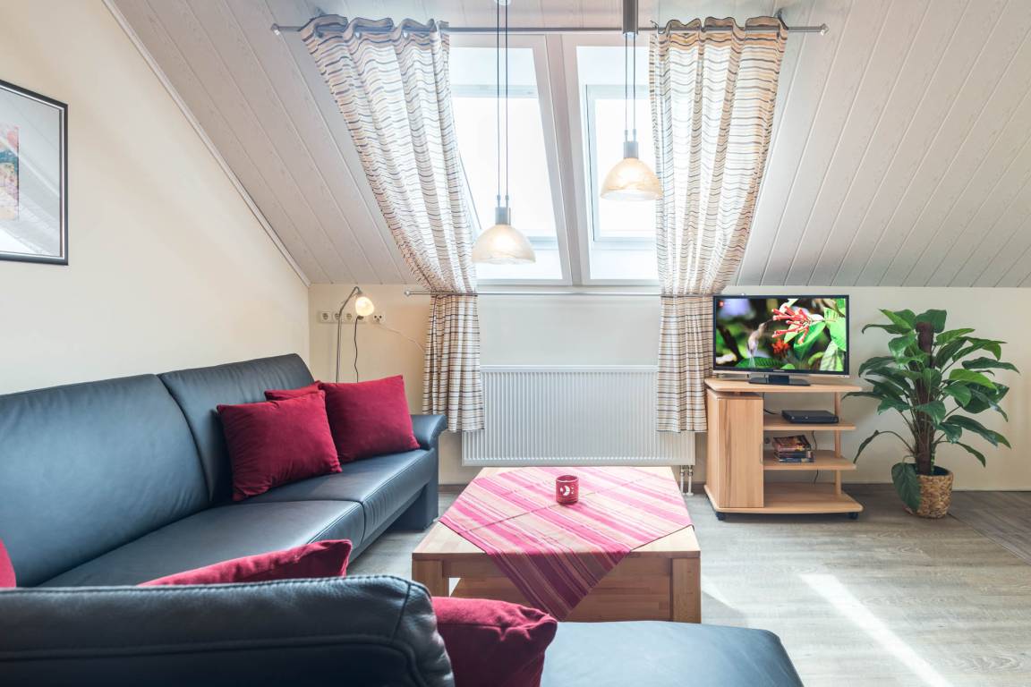 75 m² Ferienwohnung ∙ 2 Schlafzimmer ∙ 4 Gäste – Bild 2
