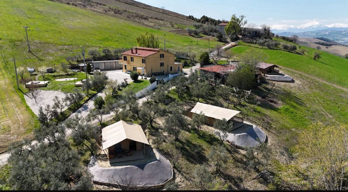 55 M² Casa Rural ∙ 3 Habitaciones ∙ 6 Huéspedes - Marcas