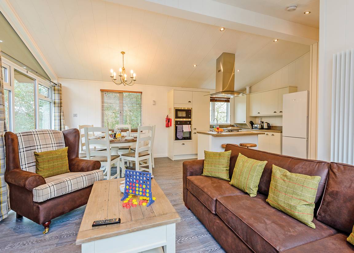 Chalet ∙ 3 Bedrooms ∙ 6 Guests - Dorset