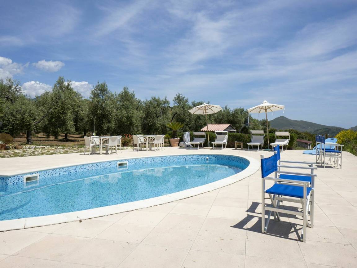 Accogliente casa a Itri con piscina + vista panoramica