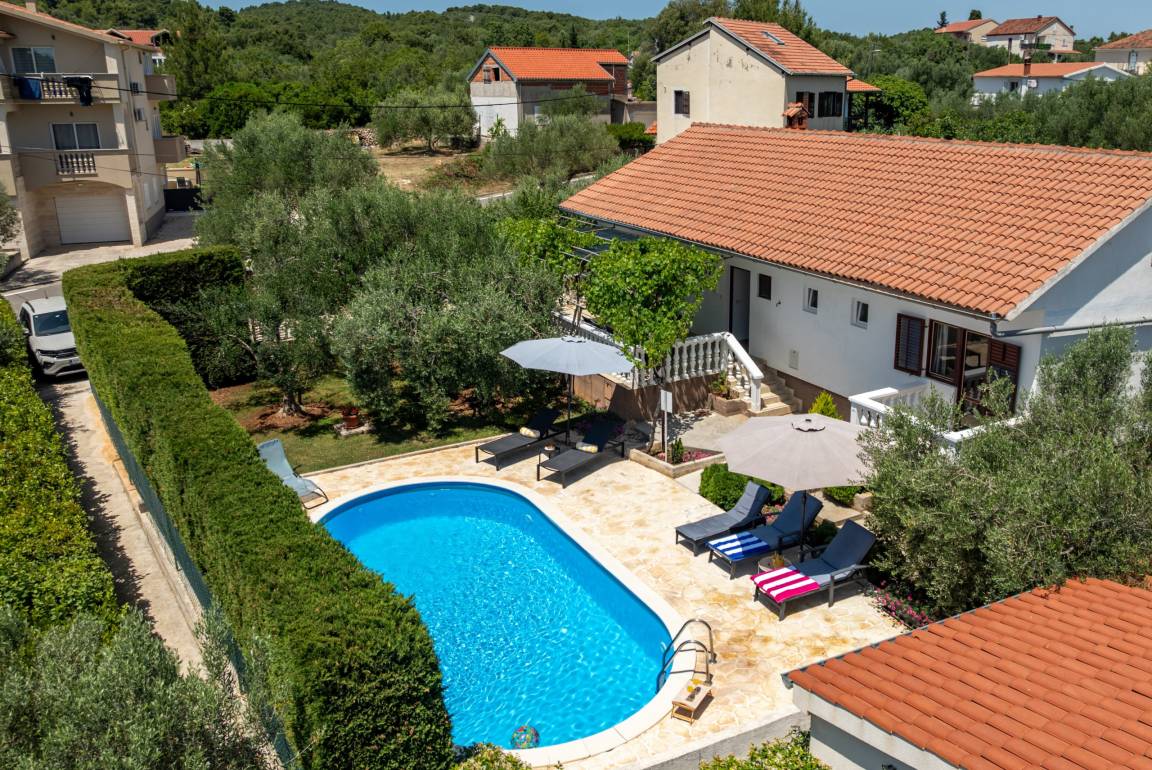 150 M² Villa ∙ 4 Schlafzimmer ∙ 8 Gäste - Sukošan