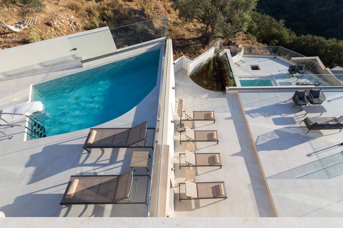 170 M² Villa ∙ 4 Bedrooms ∙ 9 Guests - Ретимно