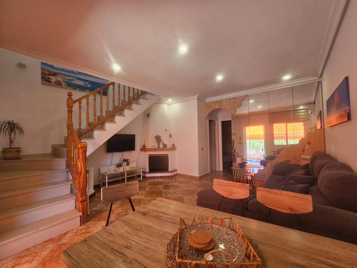110 M² Bungalow ∙ 3 Habitaciones ∙ 6 Huéspedes - Costa Blanca