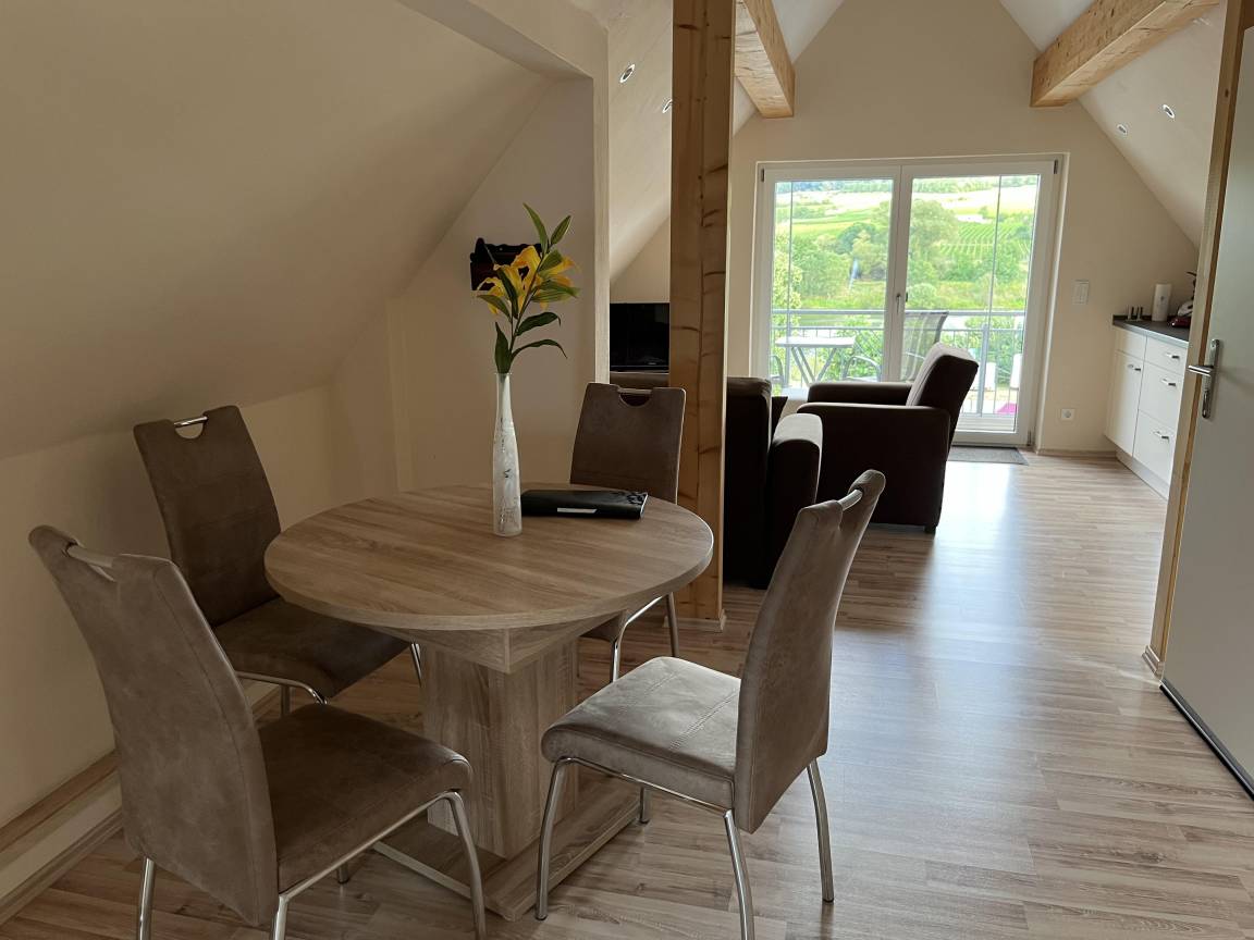 55 M² Ferienwohnung ∙ 1 Schlafzimmer ∙ 2 Gäste - Bernkastel-Kues