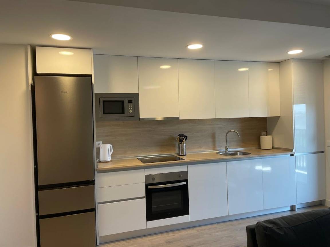 95 M² Apartamento ∙ 3 Habitaciones ∙ 3 Huéspedes - Dos Hermanas