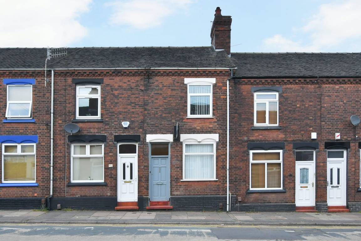 732 M² House ∙ 3 Bedrooms ∙ 6 Guests - Newcastle-under-Lyme