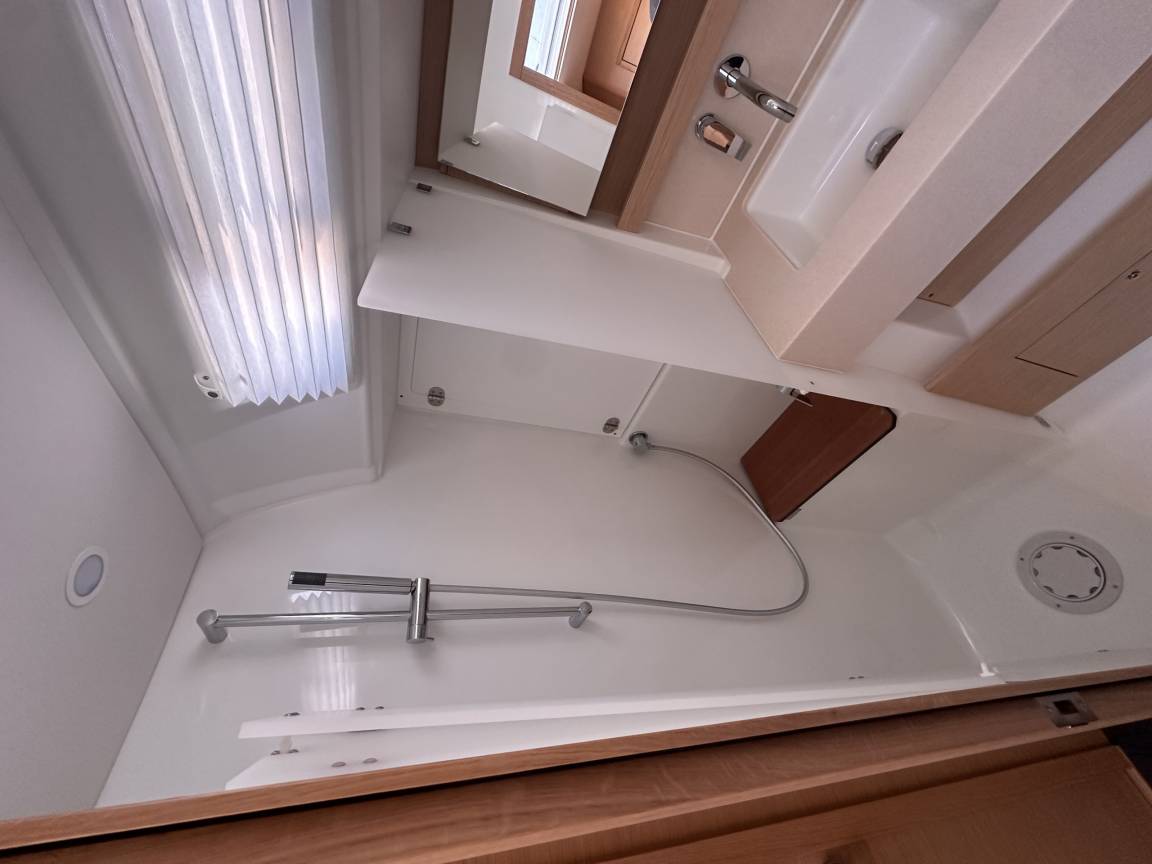 15 M² Casa Flotante ∙ 3 Habitaciones ∙ 6 Huéspedes - Salerno