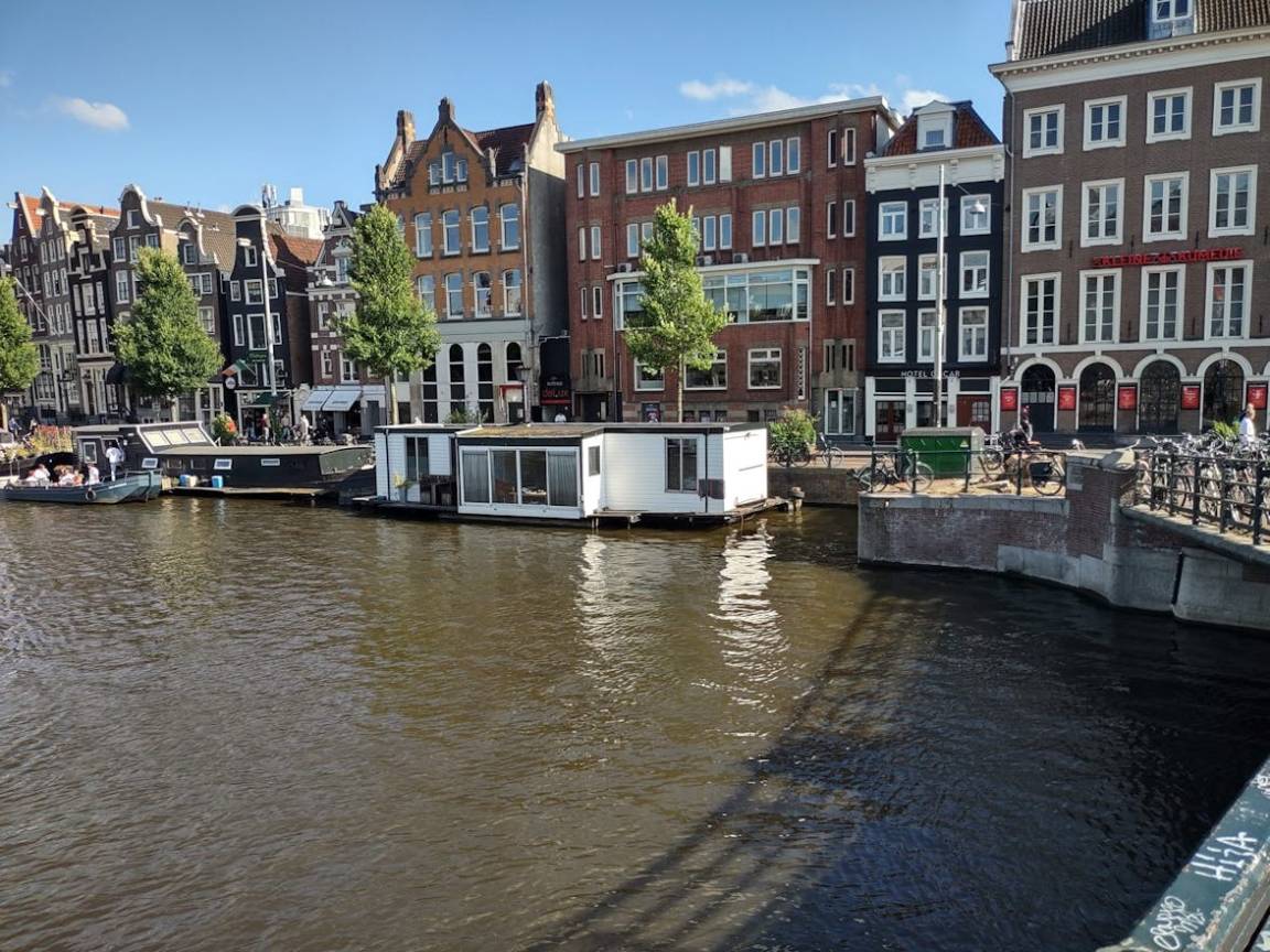 54 M² Huoneisto ∙ 2 Makuuhuonetta ∙ 2 Vierasta - Amstelveen