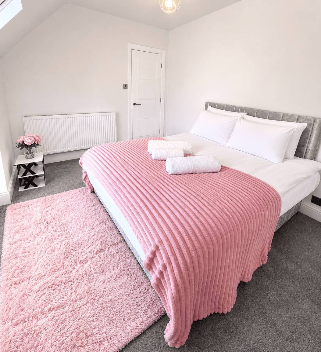 14 M² House ∙ 2 Bedrooms ∙ 4 Guests - London