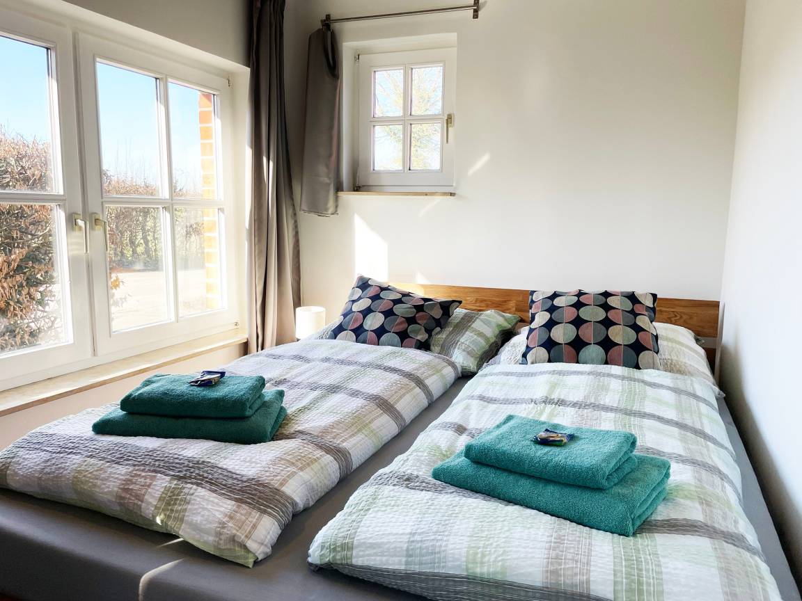 48 m² Ferienhaus ∙ 2 Schlafzimmer ∙ 4 Gäste – Bild 3