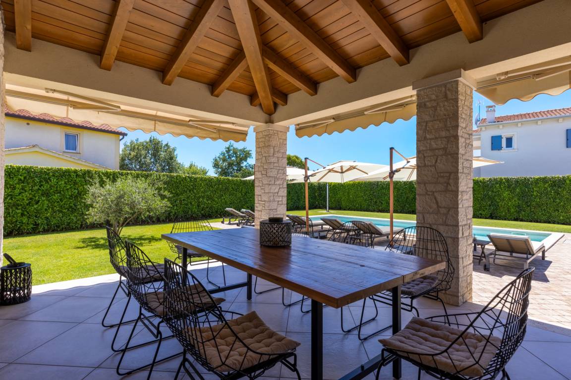 183 M² Villa ∙ 4 Schlafzimmer ∙ 9 Gäste - Poreč