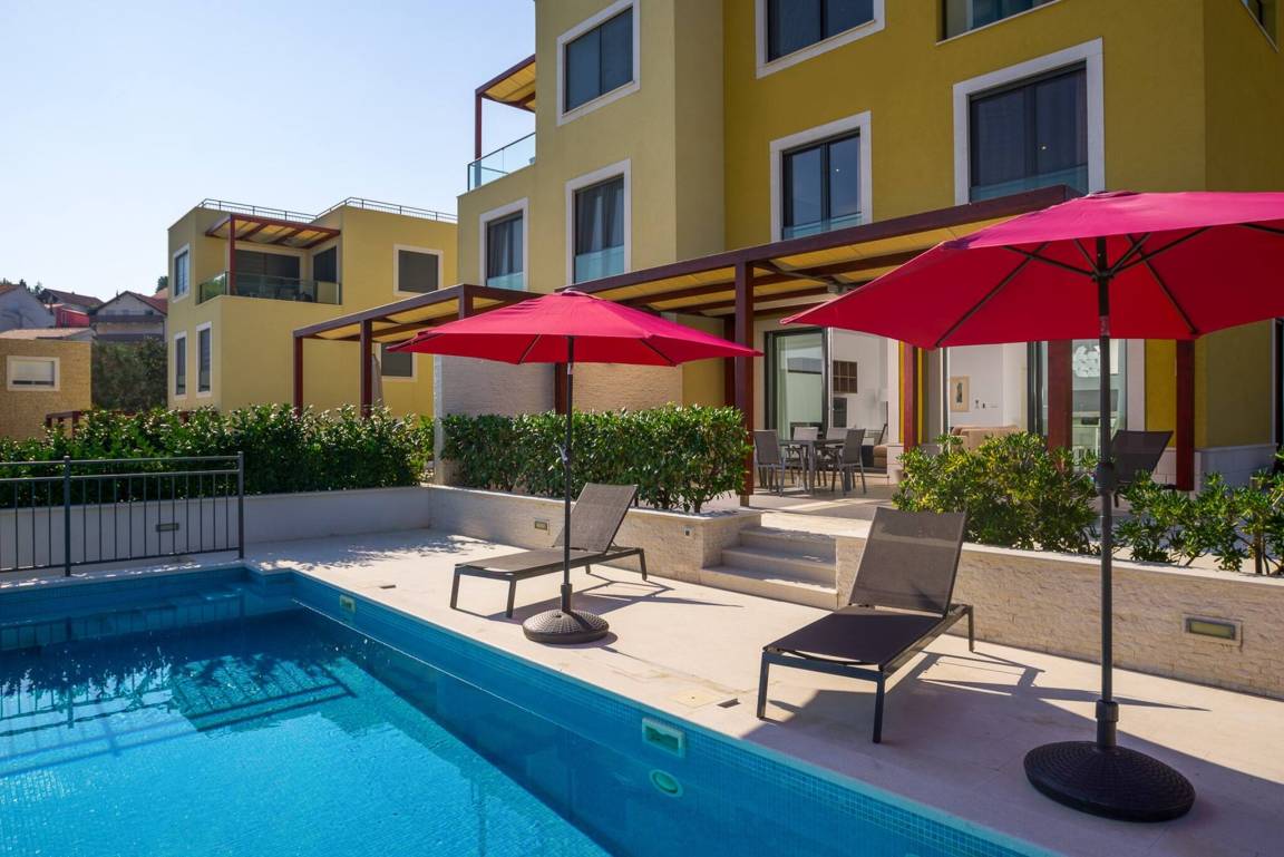 300 M² Villa Vacanza ∙ 6 Camere Da Letto ∙ 12 Ospiti - Spalato