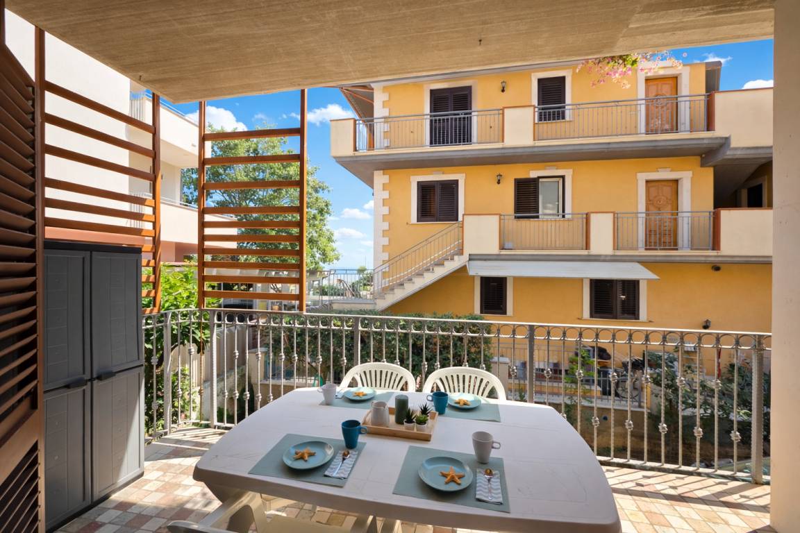 Apartamento ∙ 2 Habitaciones ∙ 4 Huéspedes - Pineto