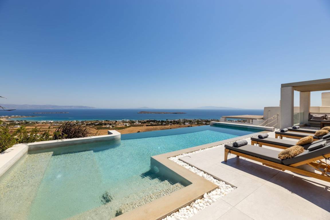 Villa ∙ 5 Bedrooms ∙ 10 Guests - Paros