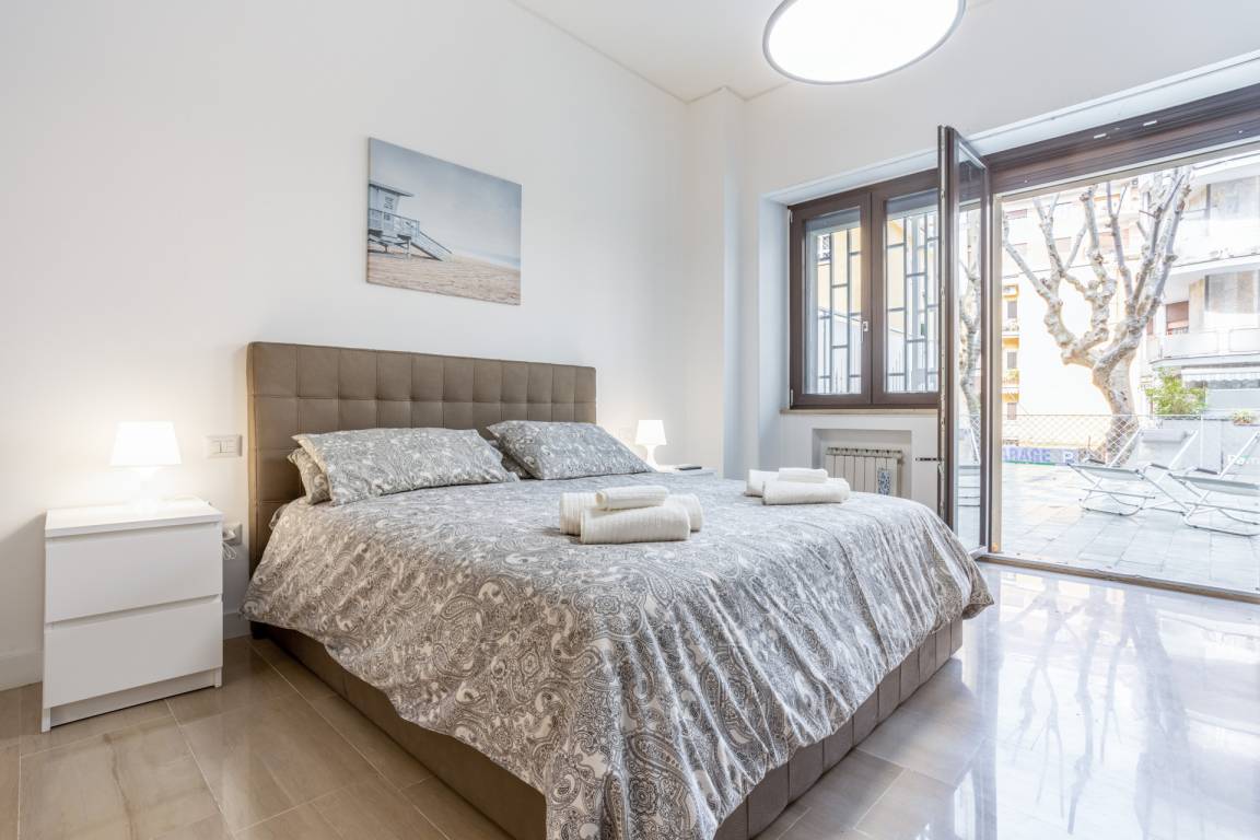 Vomero Deluxe Paris with terrace