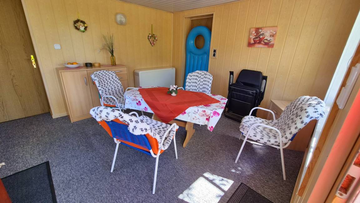 Ferienhaus ∙ 1 Schlafzimmer ∙ 2 Gäste - Prenzlau