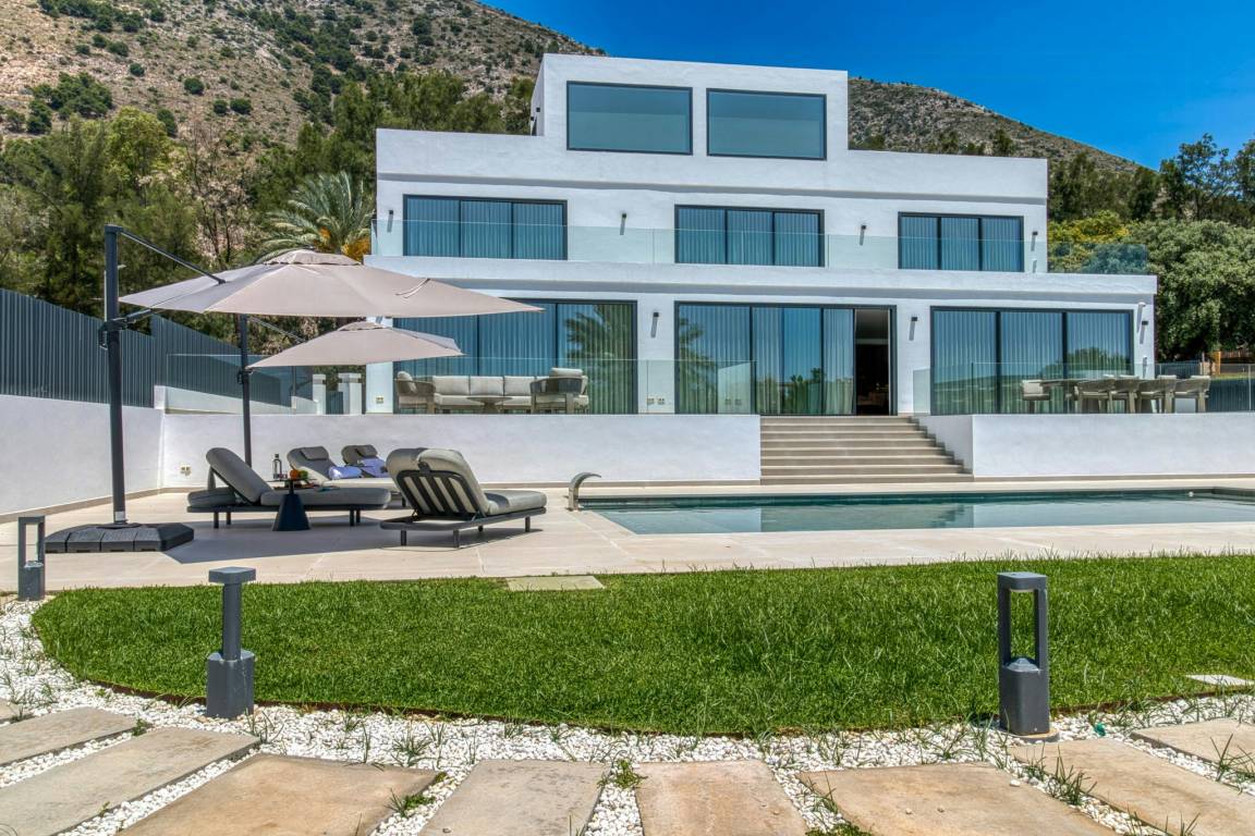 1700 M² House ∙ 5 Bedrooms ∙ 10 Guests - Benalmádena