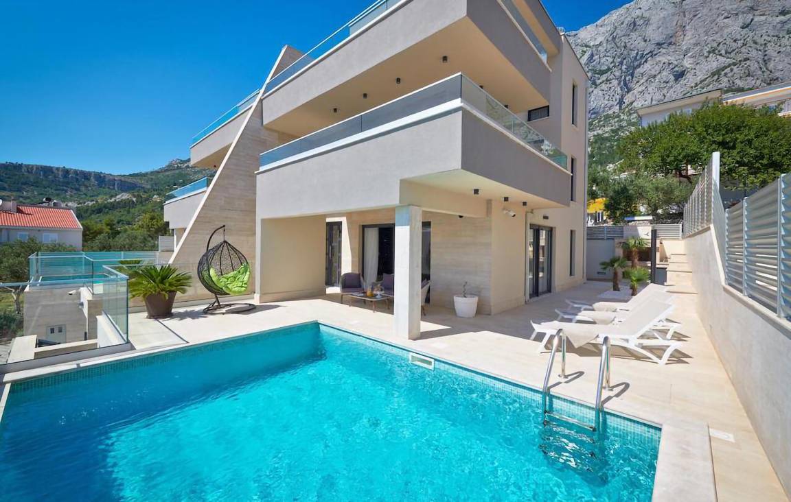 125 M² Ferienhaus ∙ 3 Schlafzimmer ∙ 6 Gäste - Tučepi