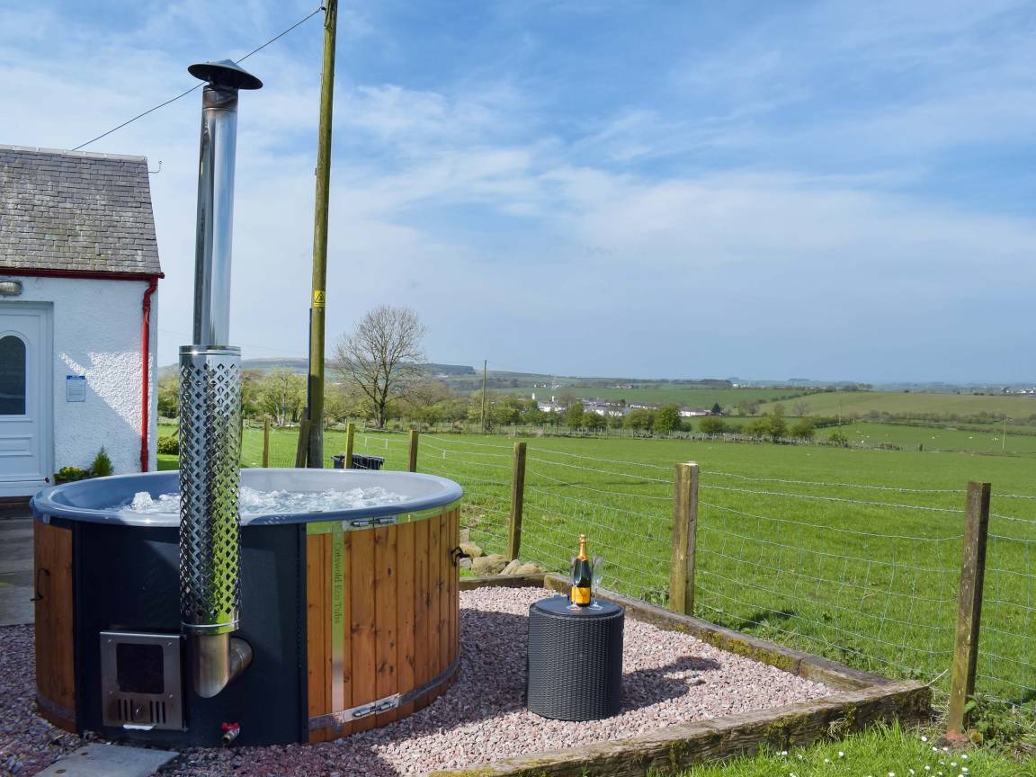 Cottage ∙ 4 Bedrooms ∙ 8 Guests - Dumfries and Galloway